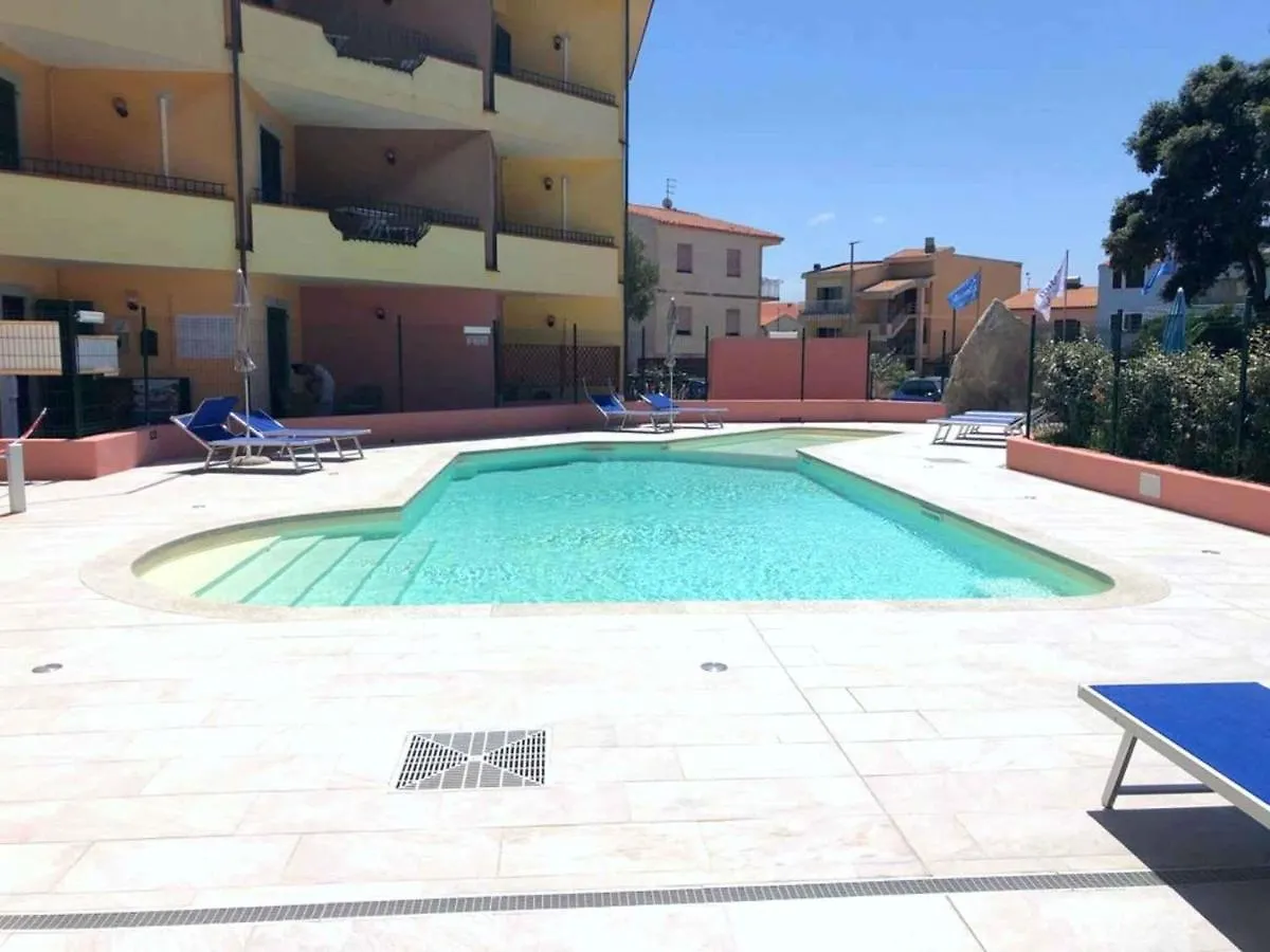Holiday Home In Santa Teresa Di Gallura 27332 Apartamento